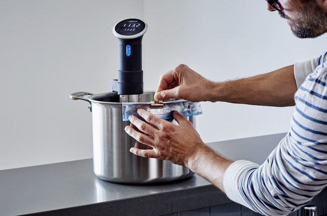 sous vide machine